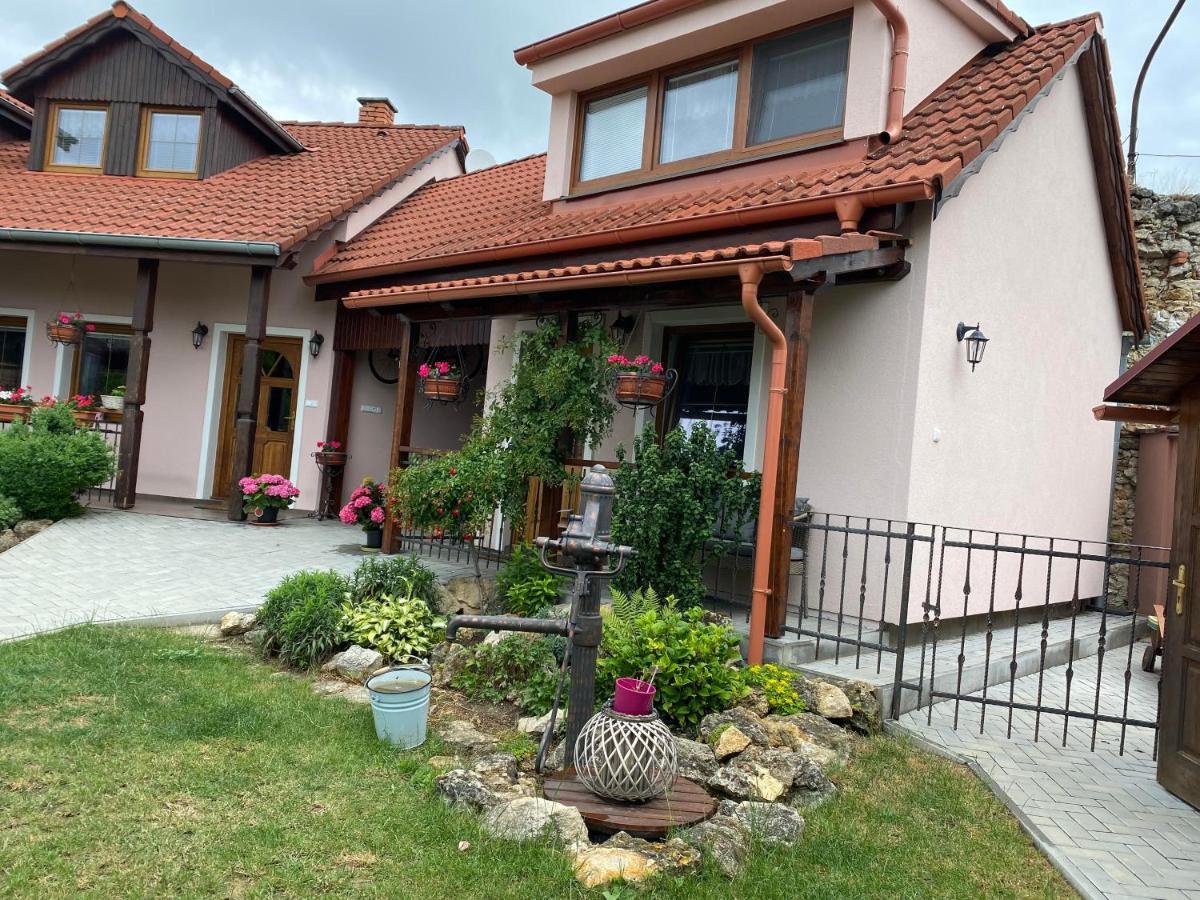 "Na Skale " Apartment In Center, Free Parking Bojnice Exteriér fotografie